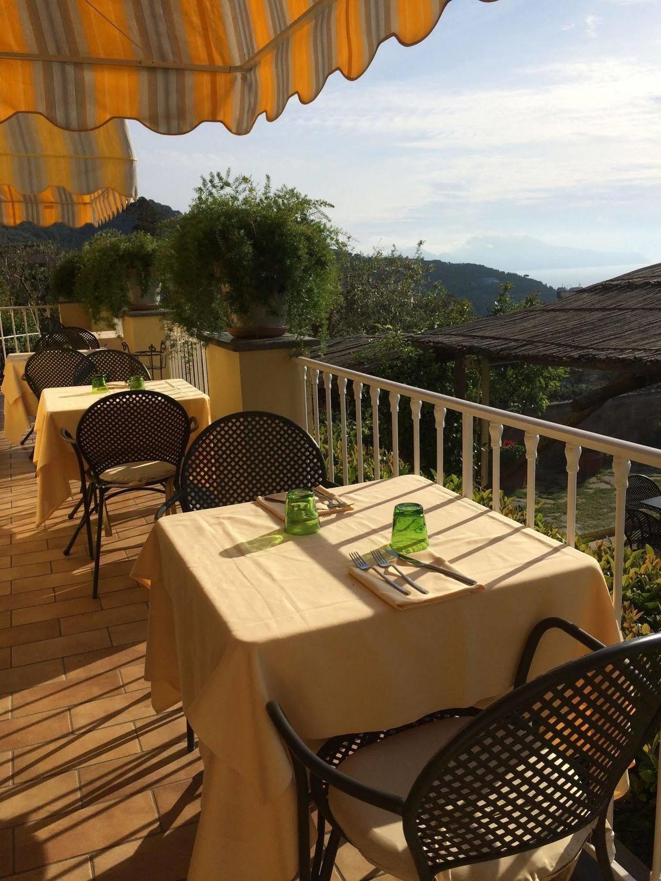 Relais Il Pennino Bed and Breakfast Massa Lubrense Esterno foto