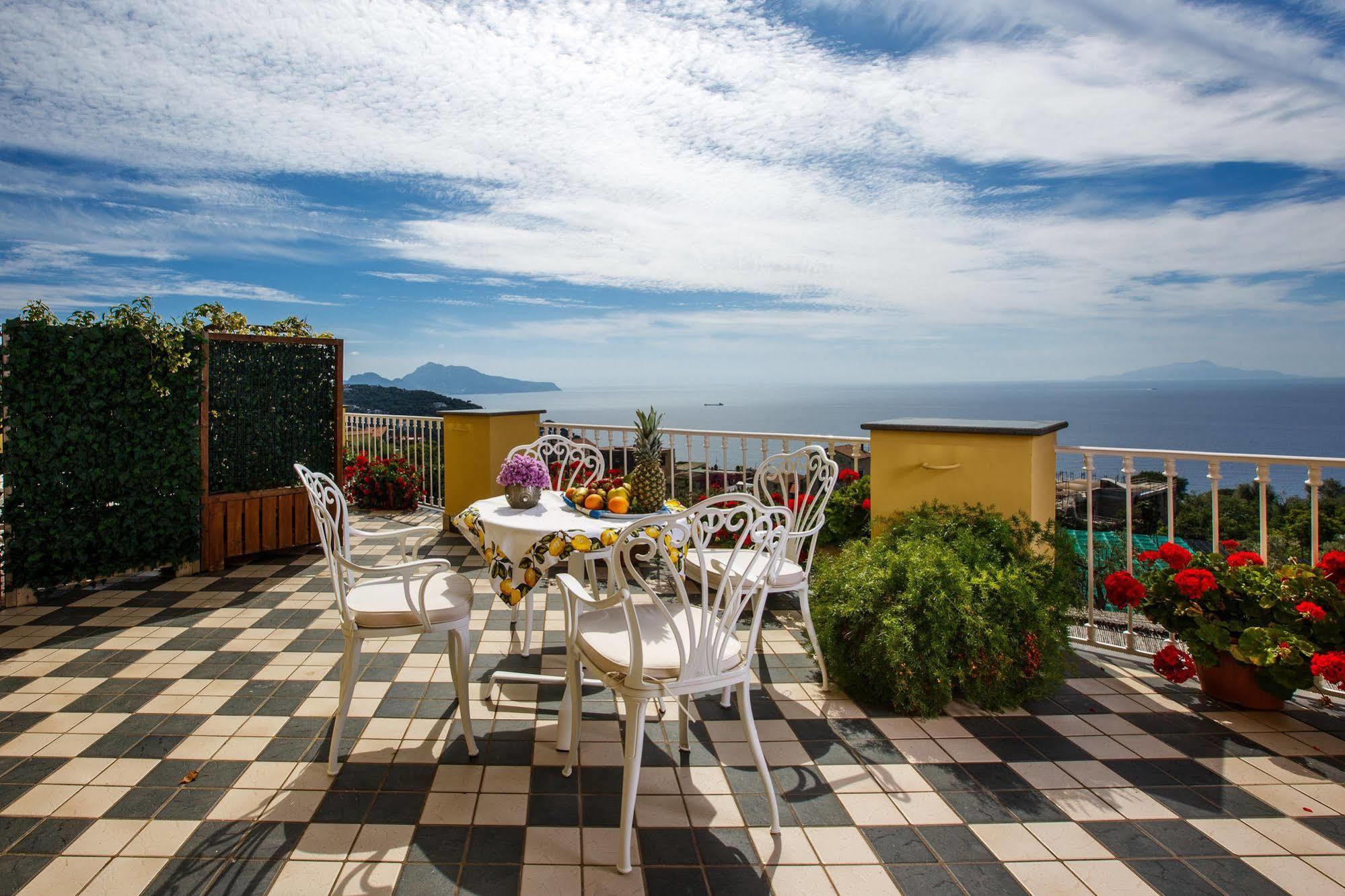 Relais Il Pennino Bed and Breakfast Massa Lubrense Esterno foto